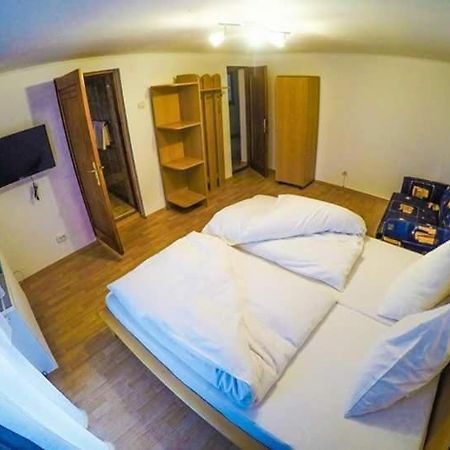 Casa Germana Hotel Lupeni  Luaran gambar
