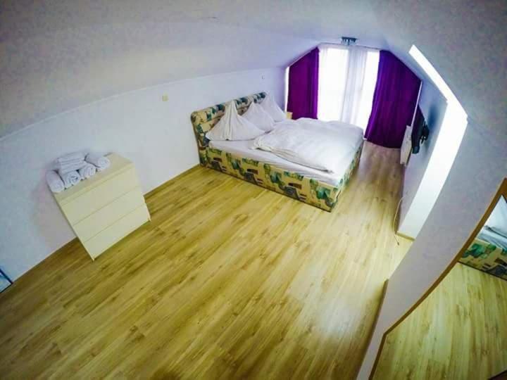 Casa Germana Hotel Lupeni  Luaran gambar