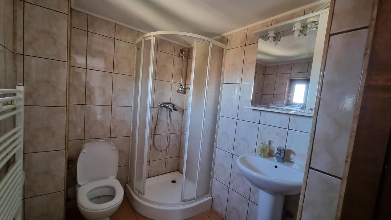 Casa Germana Hotel Lupeni  Luaran gambar